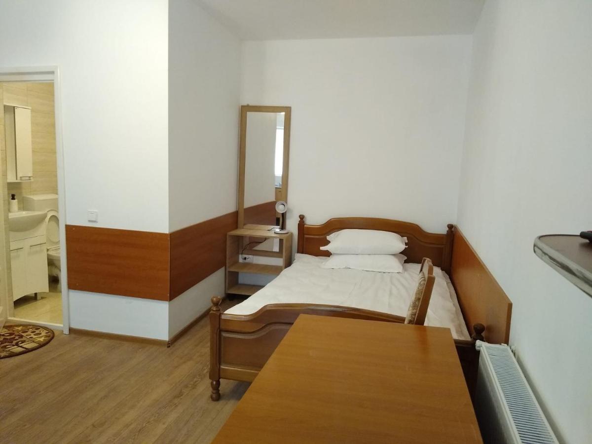 Garsoniera In Centru Apartment Cluj-Napoca Exterior photo